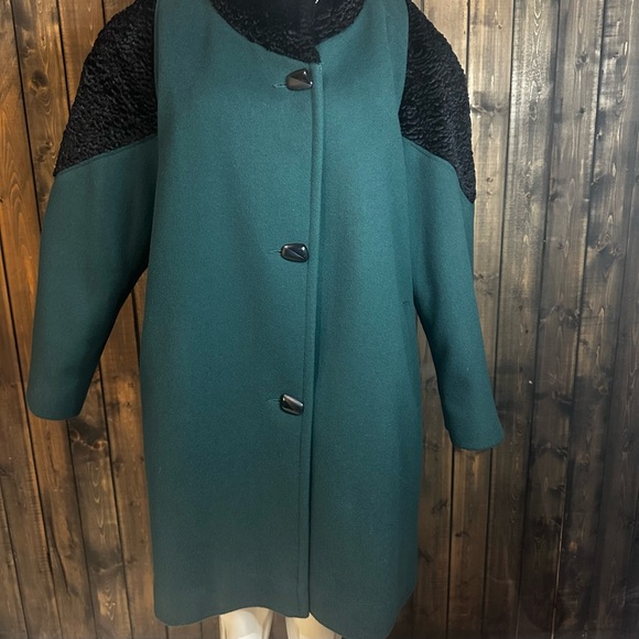Vintage Wool Forest Green and Black Women's Coat - Picture 2 of 9